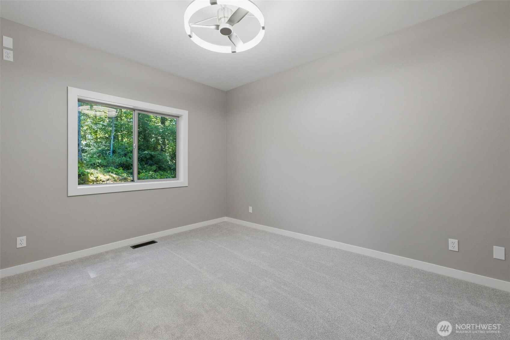 11417 Cedar Grove Street Property Photo 25