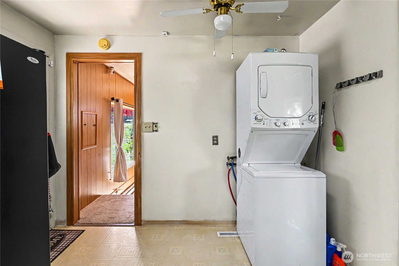 5669 Kitsap Way Property Photo 21