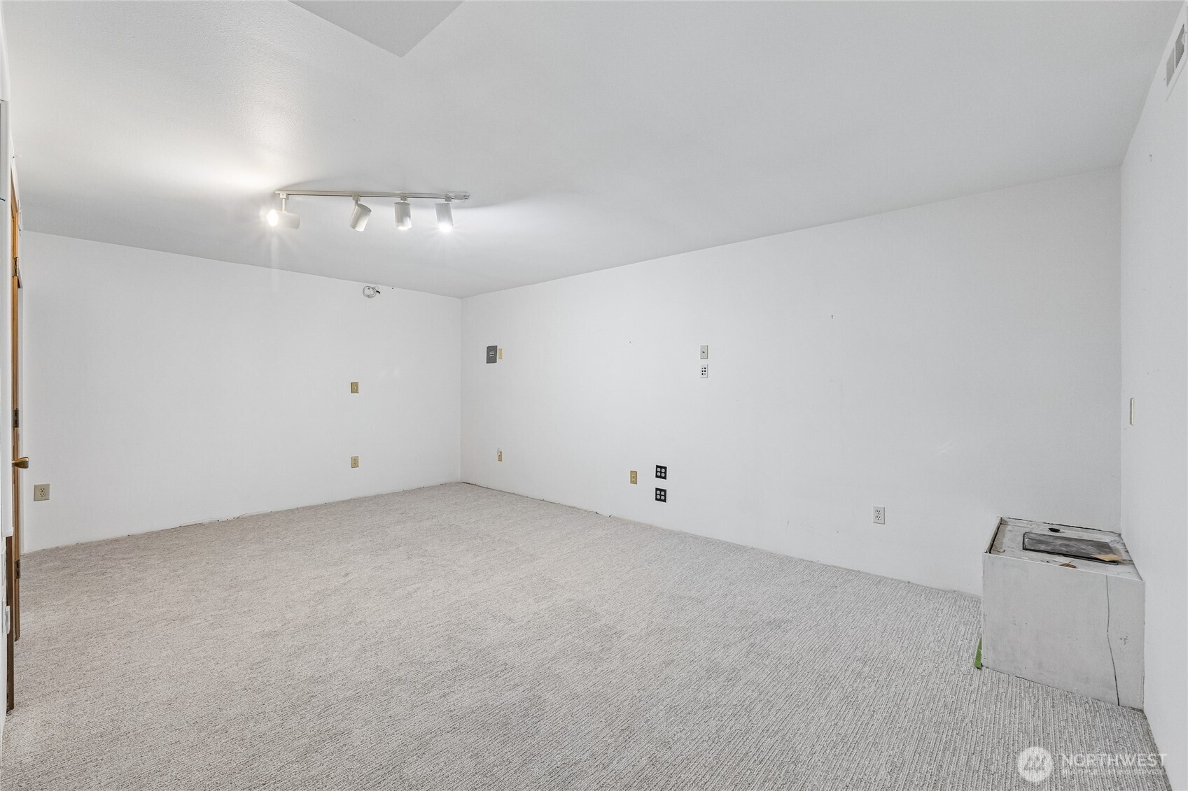 1780 N Harmon Street Property Photo 29