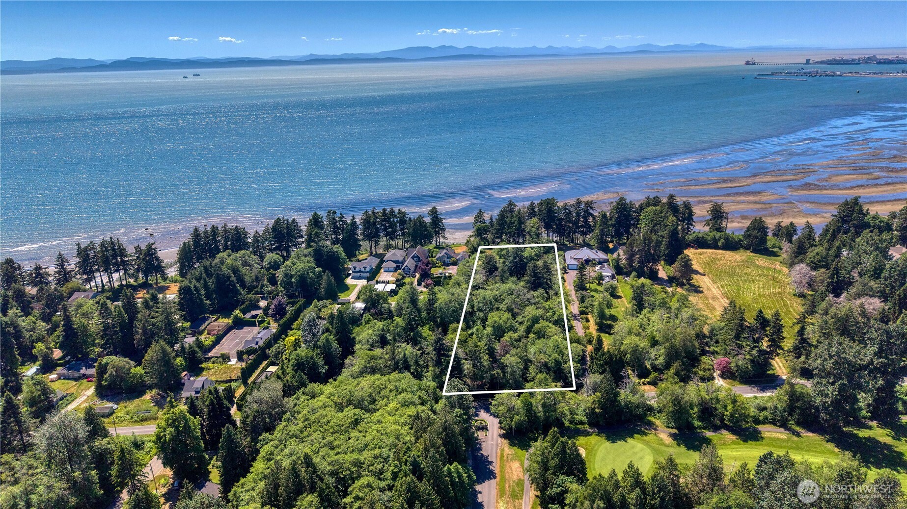 297 Marine Drive Property Photo 5