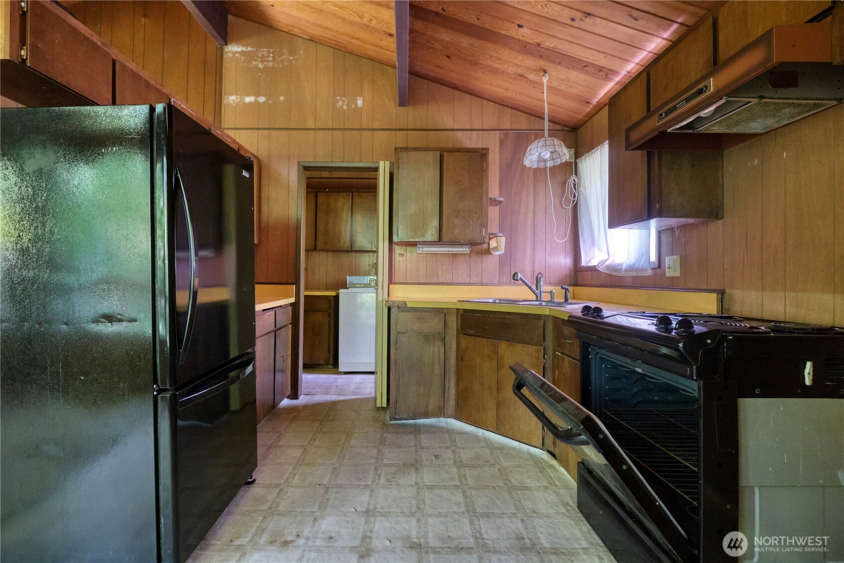 297 Marine Drive Property Photo 22