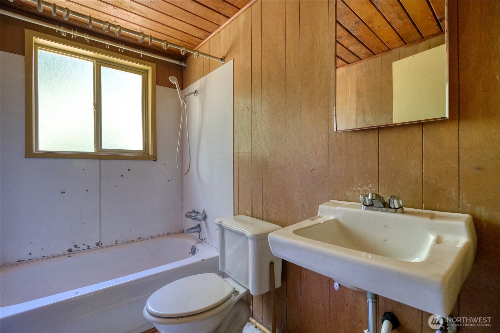 297 Marine Drive Property Photo 27