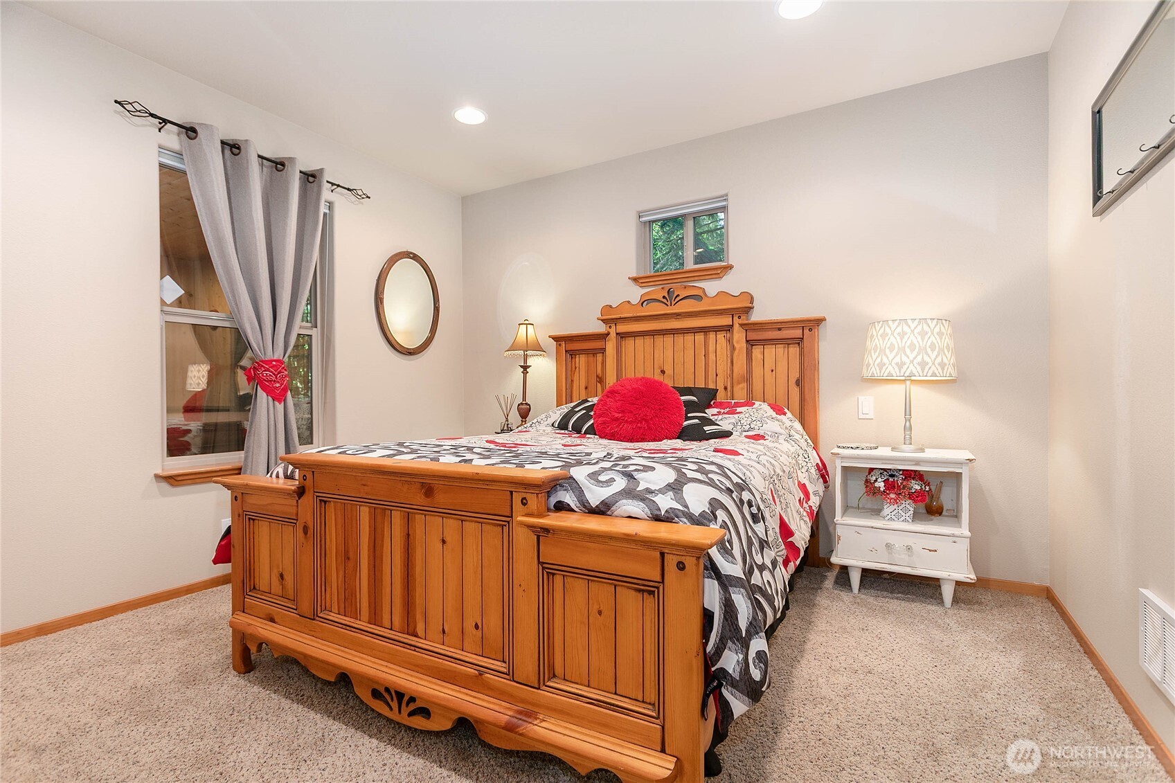 6978 Rainier Way Property Photo 12