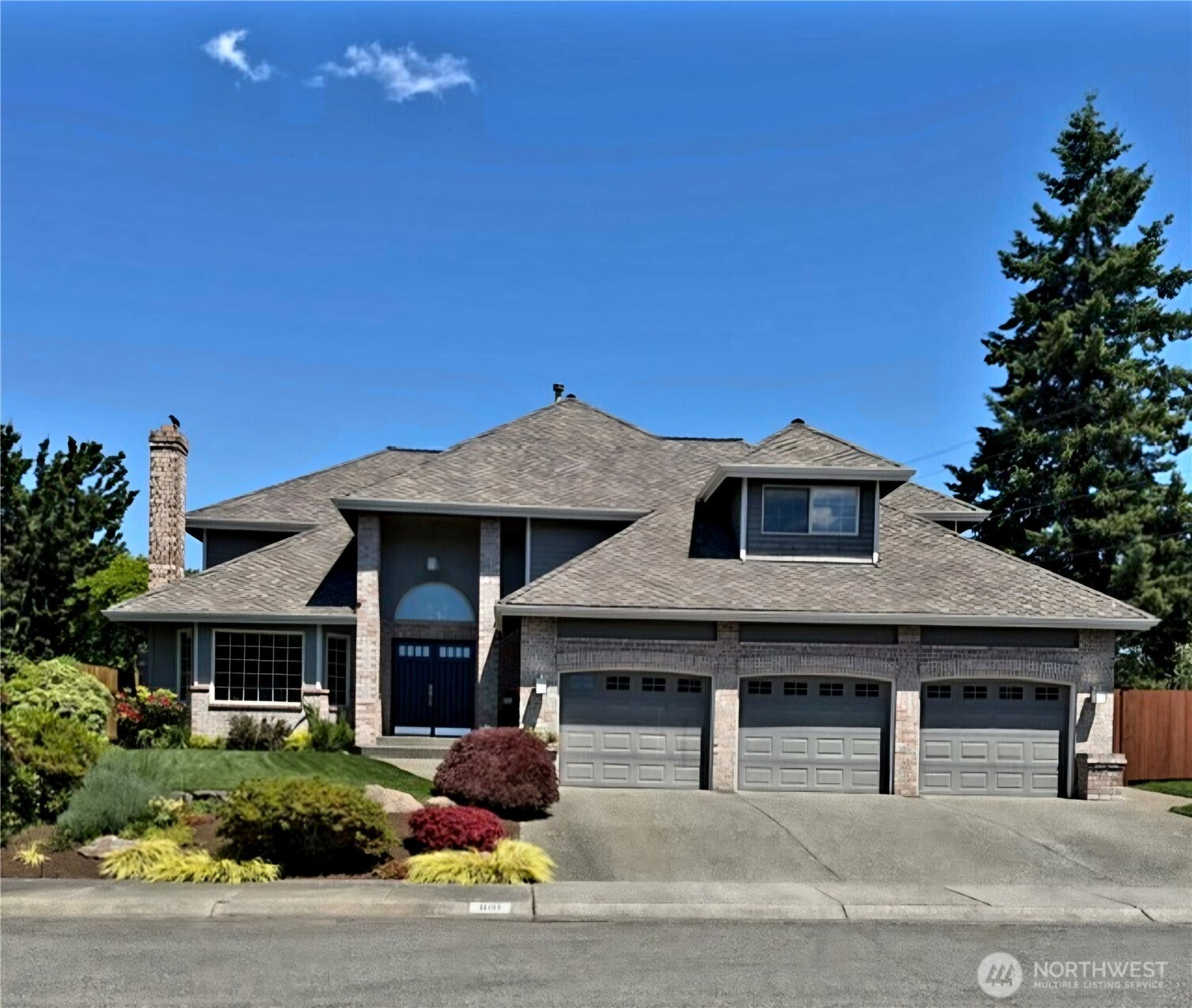 601 152nd Place Property Photo 1