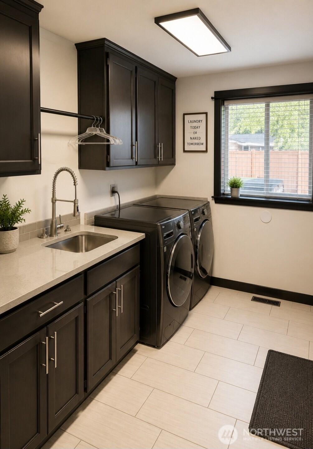 601 152nd Place Property Photo 13