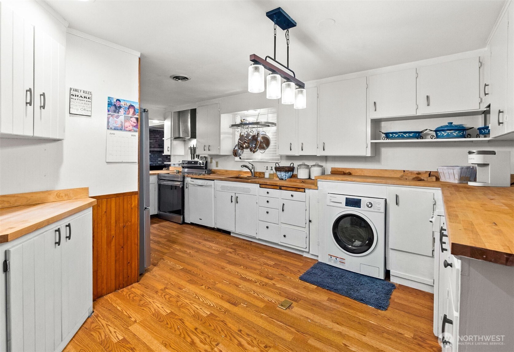 221 W Hunley Property Photo 15