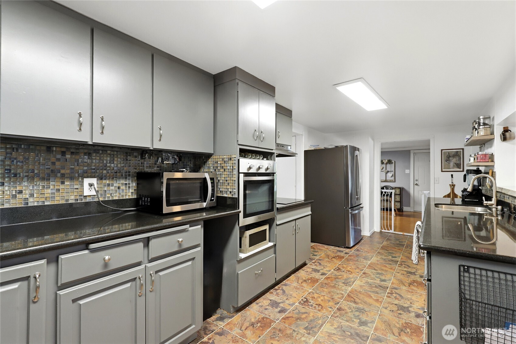 8406 Paine Street Property Photo 10