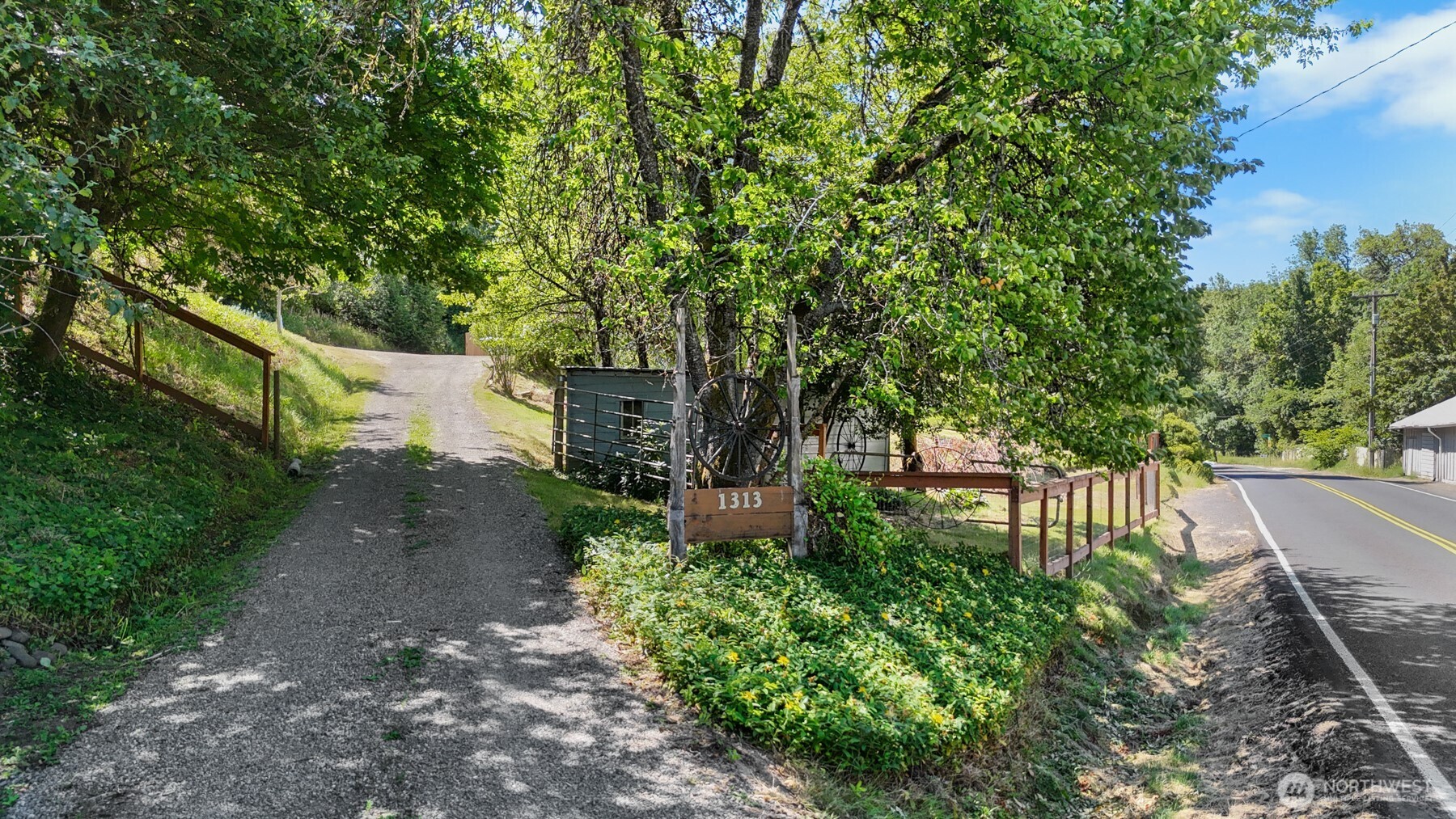 1313 Ferrier Road Property Photo 4
