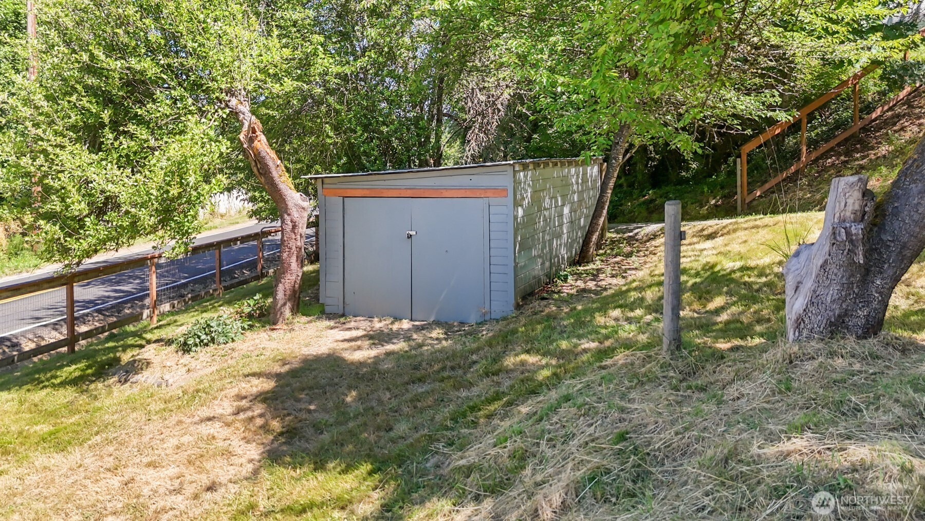 1313 Ferrier Road Property Photo 32