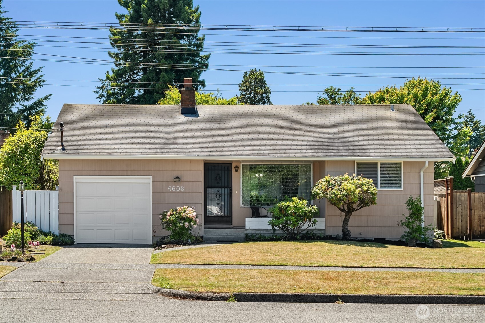 4608 N 25th Street Property Photo 1