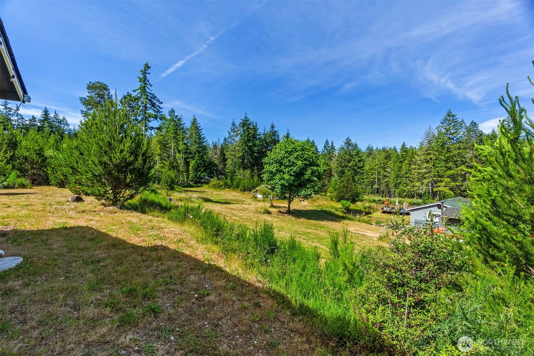 40 E Snowcrest Lane Property Photo 2