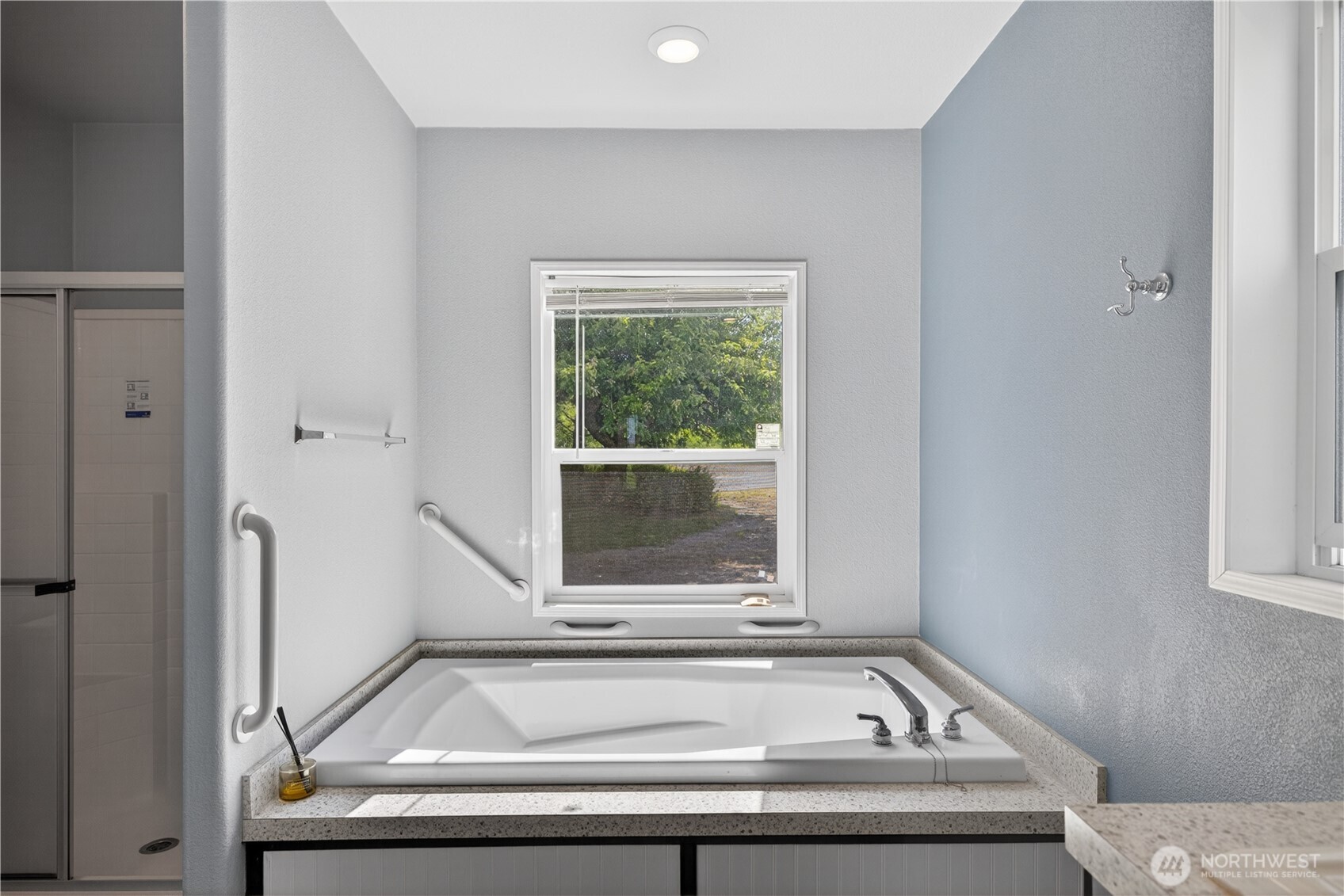 3973 Francis Road Property Photo 22