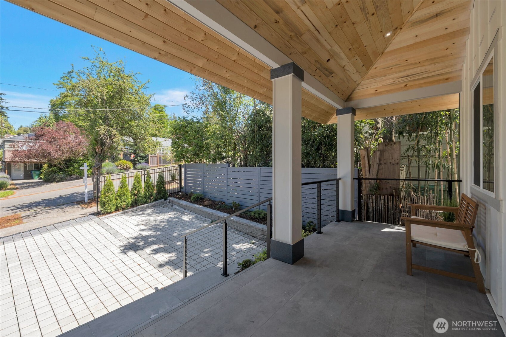 5109 S Willow Street Property Photo 3