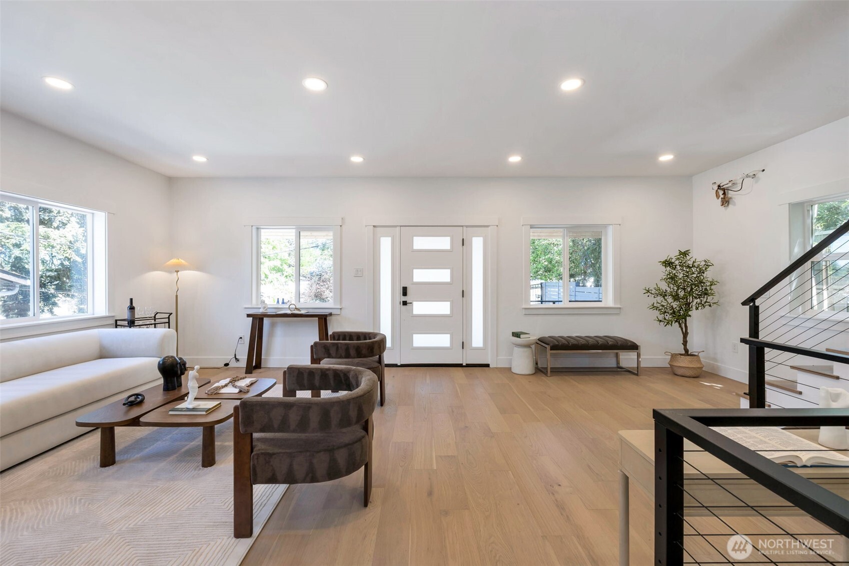 5109 S Willow Street Property Photo 11