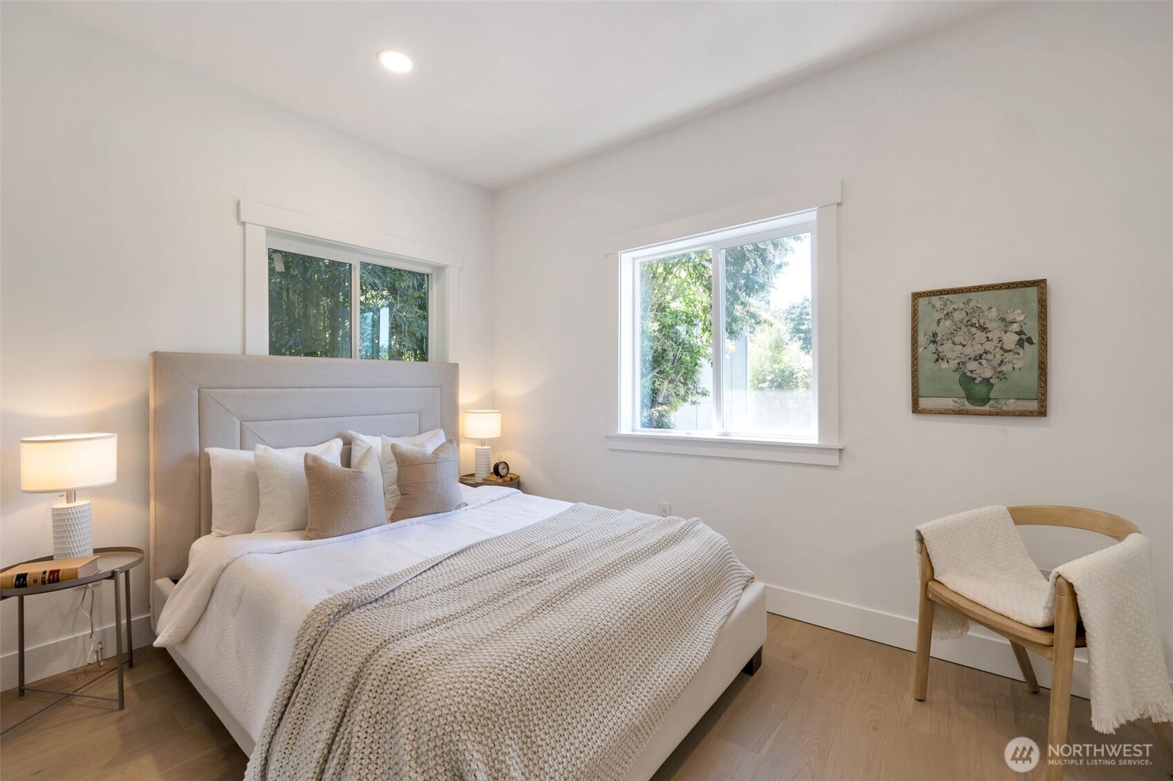 5109 S Willow Street Property Photo 12