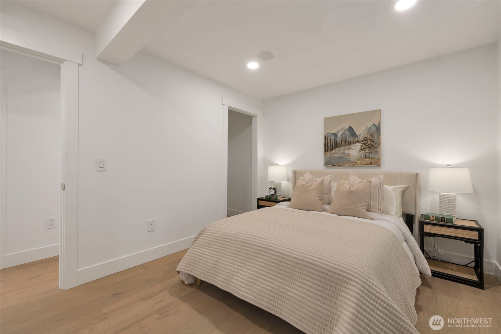 5109 S Willow Street Property Photo 19