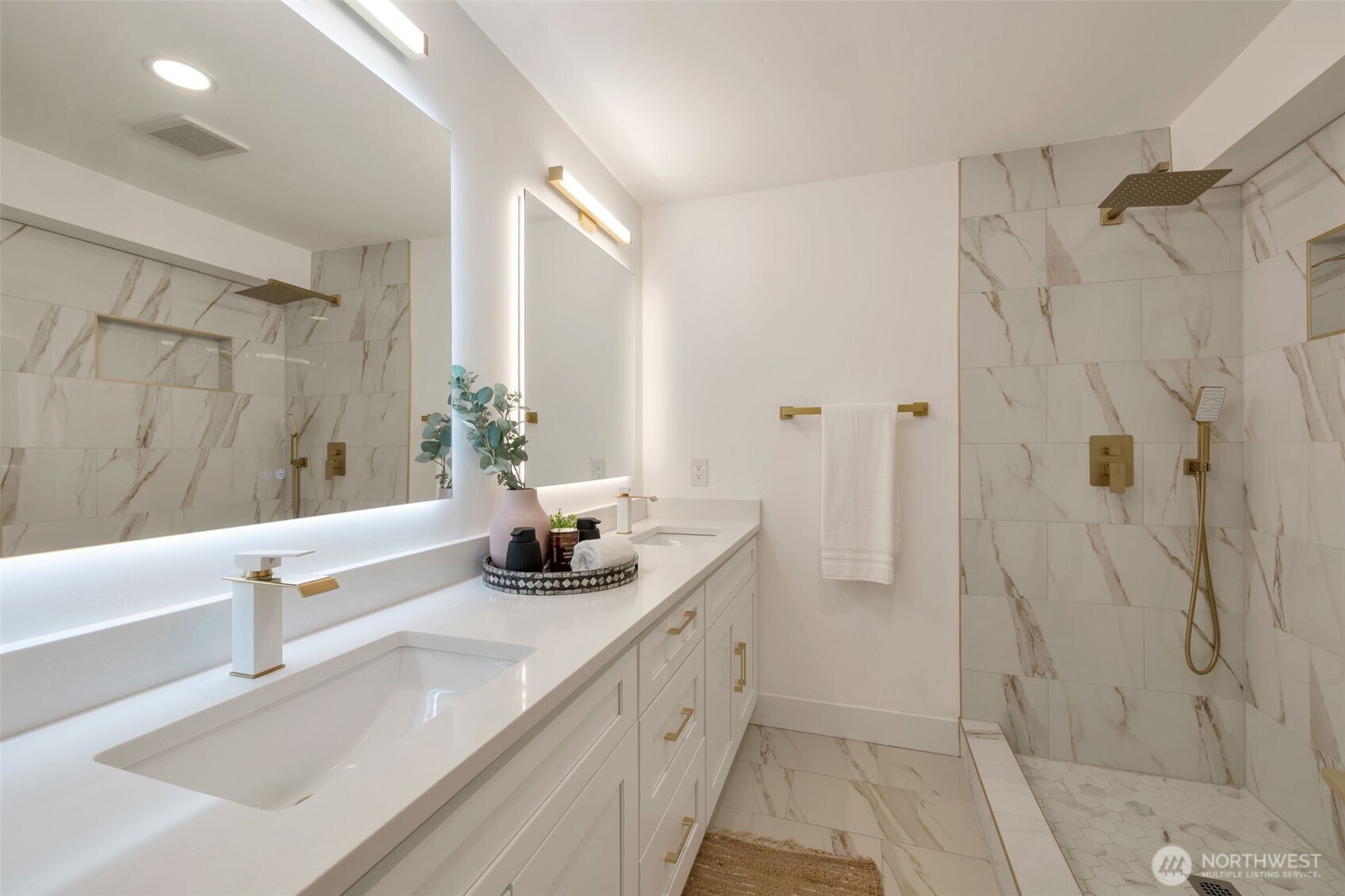 5109 S Willow Street Property Photo 20