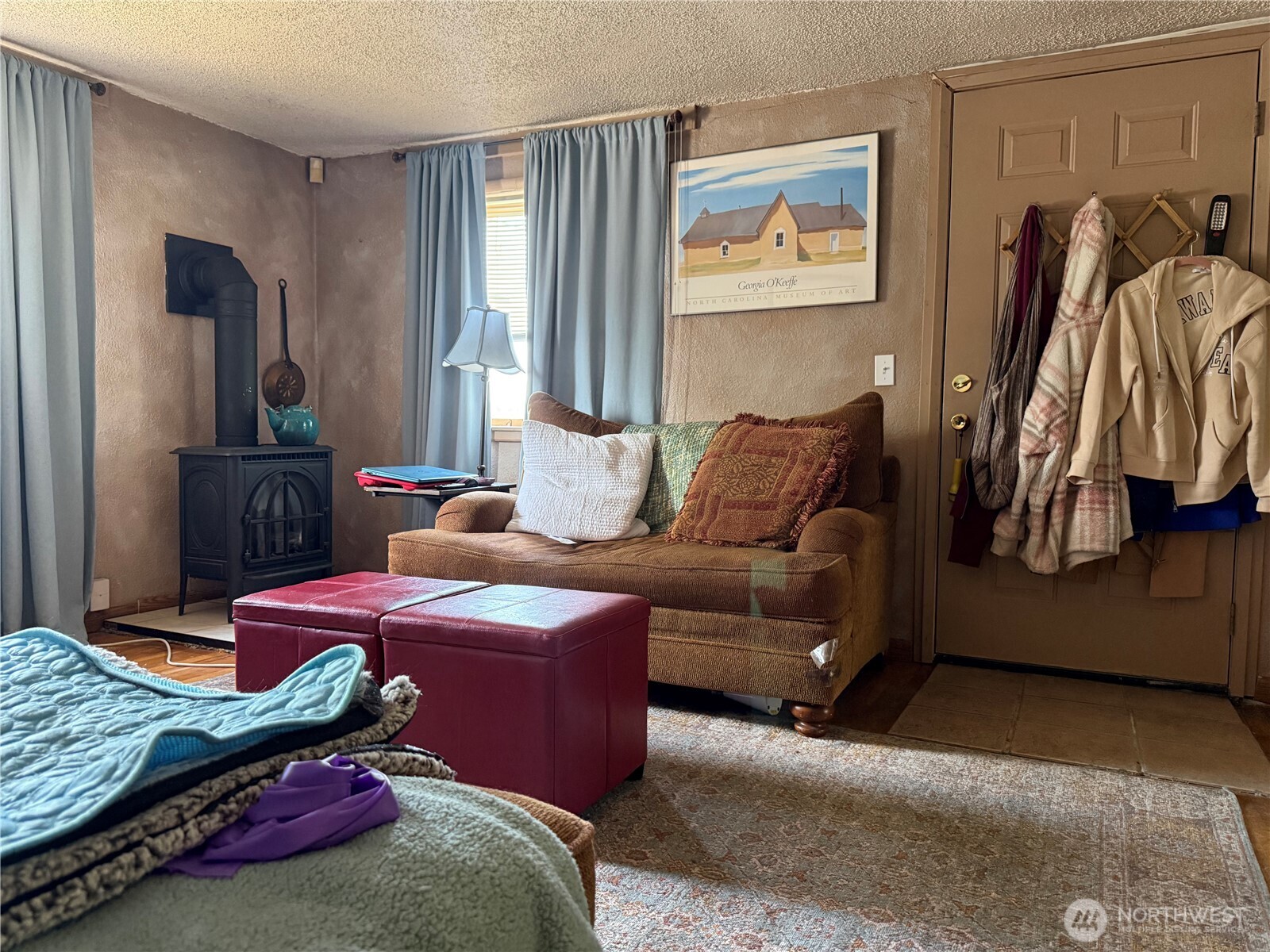 4143 W E Street Property Photo 4