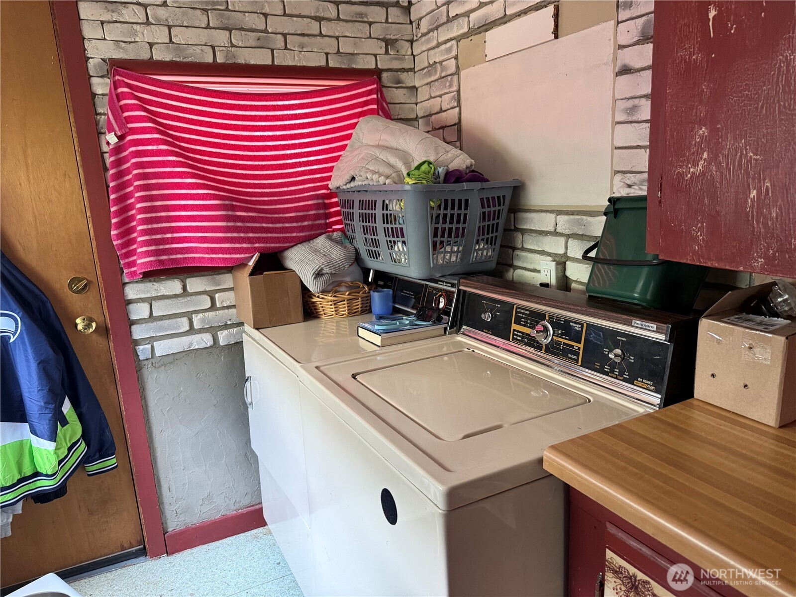 4143 W E Street Property Photo 9