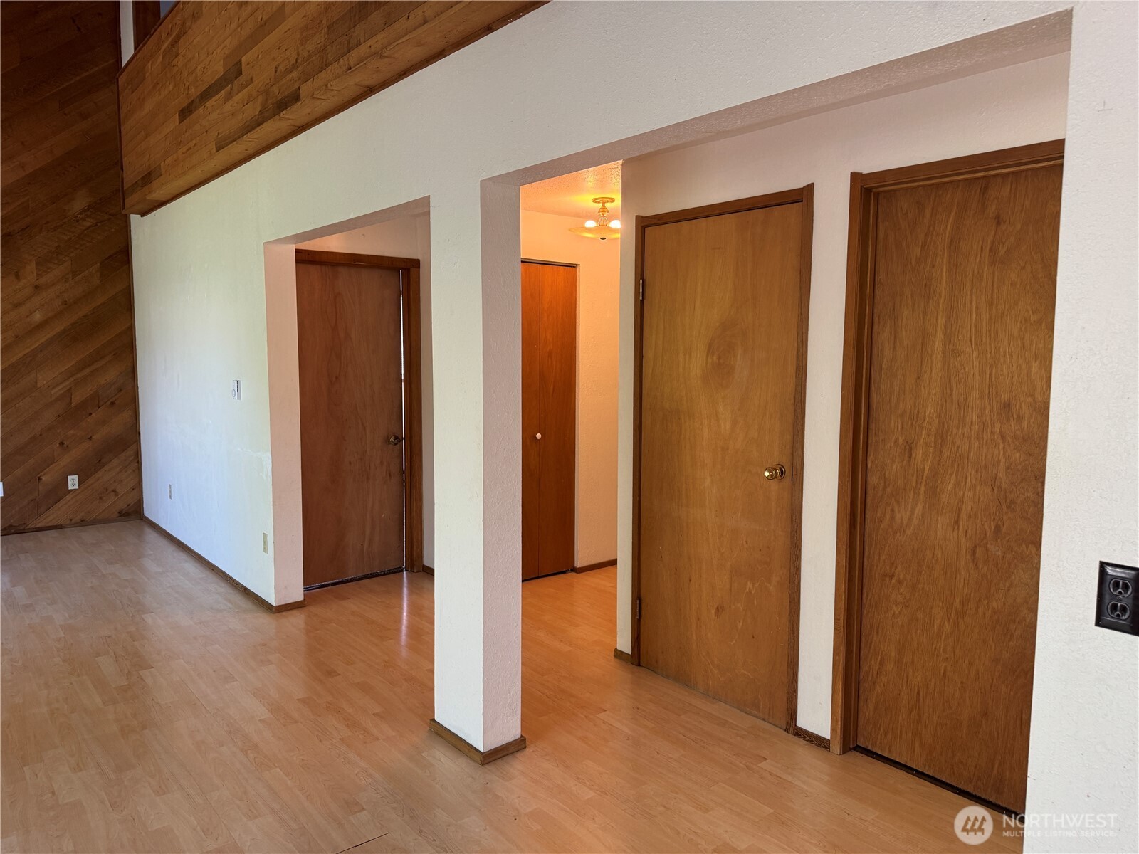 401 W 14th Avenue Property Photo 19