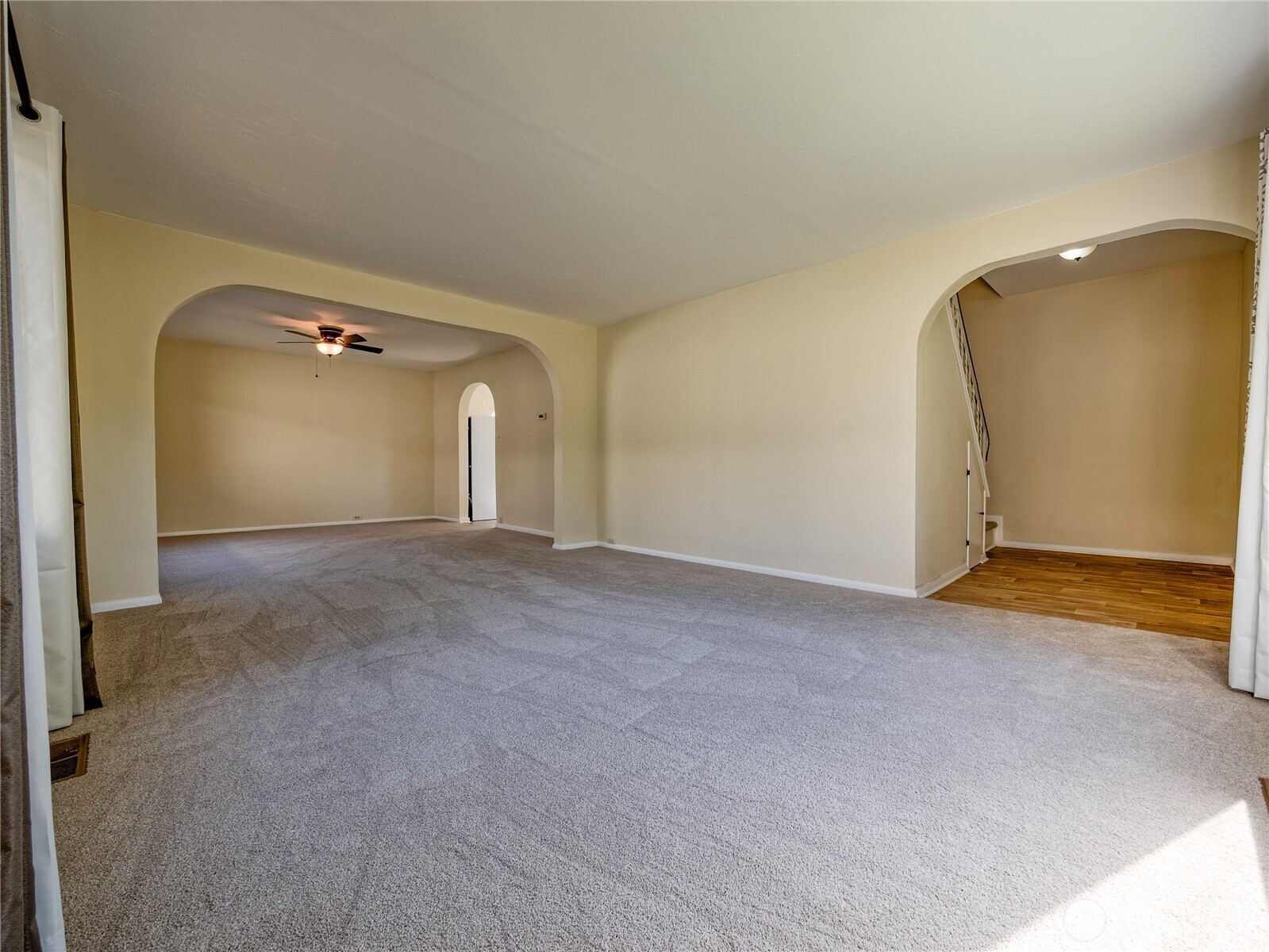 1615 E Wright Avenue Property Photo 4