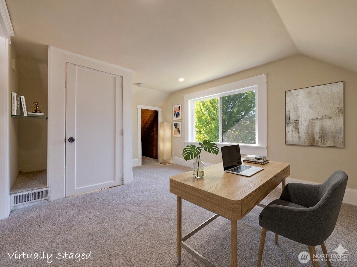 1615 E Wright Avenue Property Photo 20