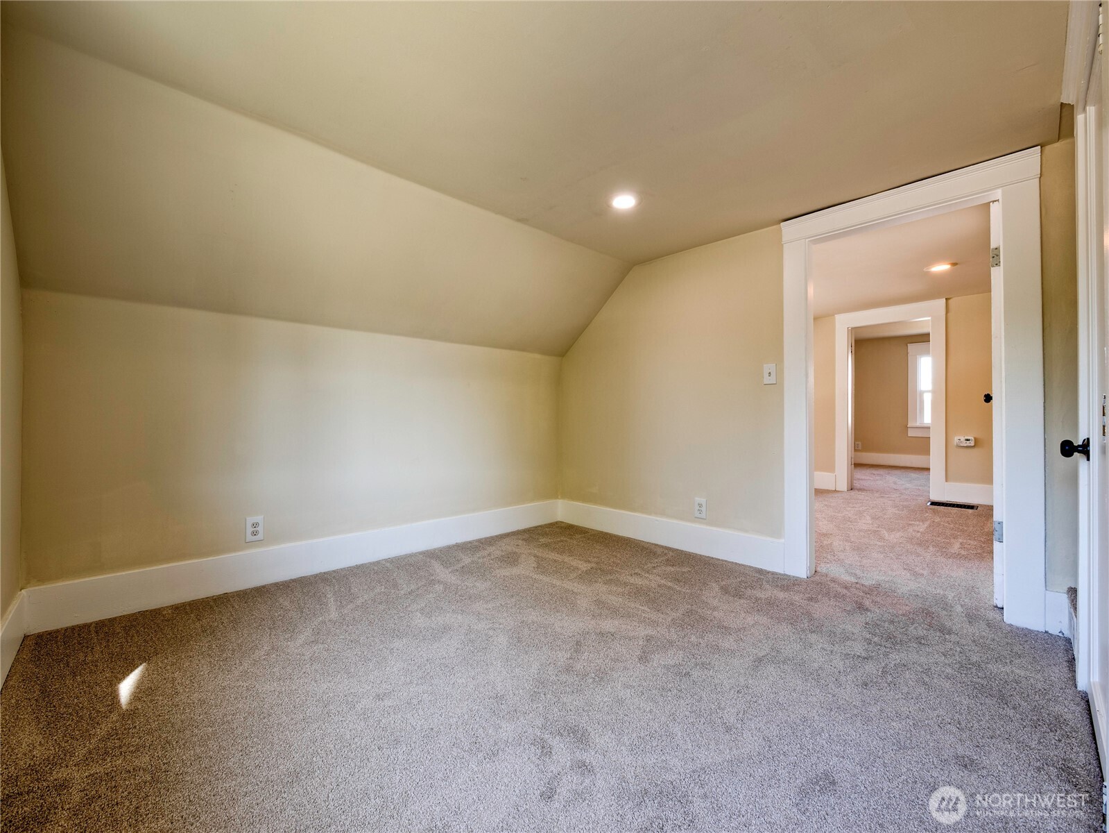 1615 E Wright Avenue Property Photo 22