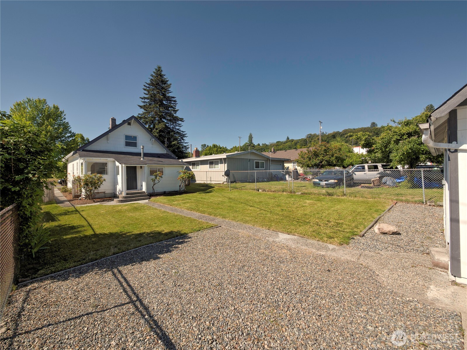 1615 E Wright Avenue Property Photo 34