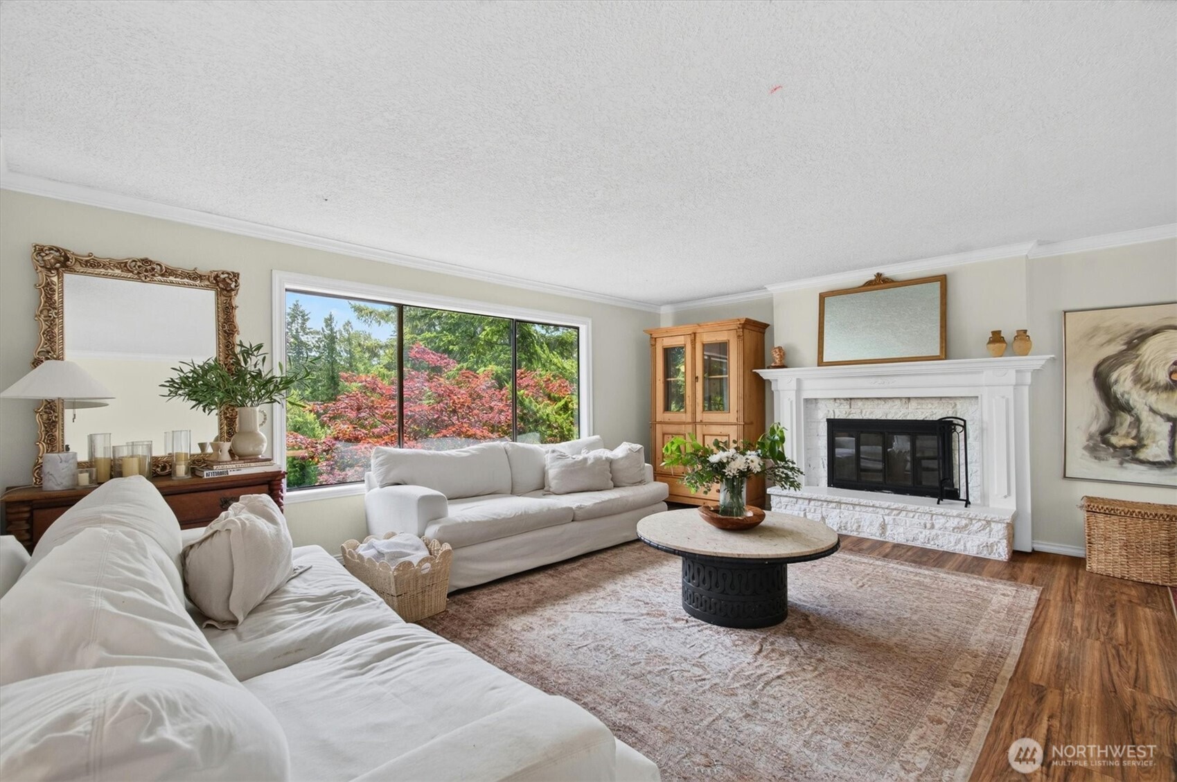2678 Maplewood Drive Property Photo 4
