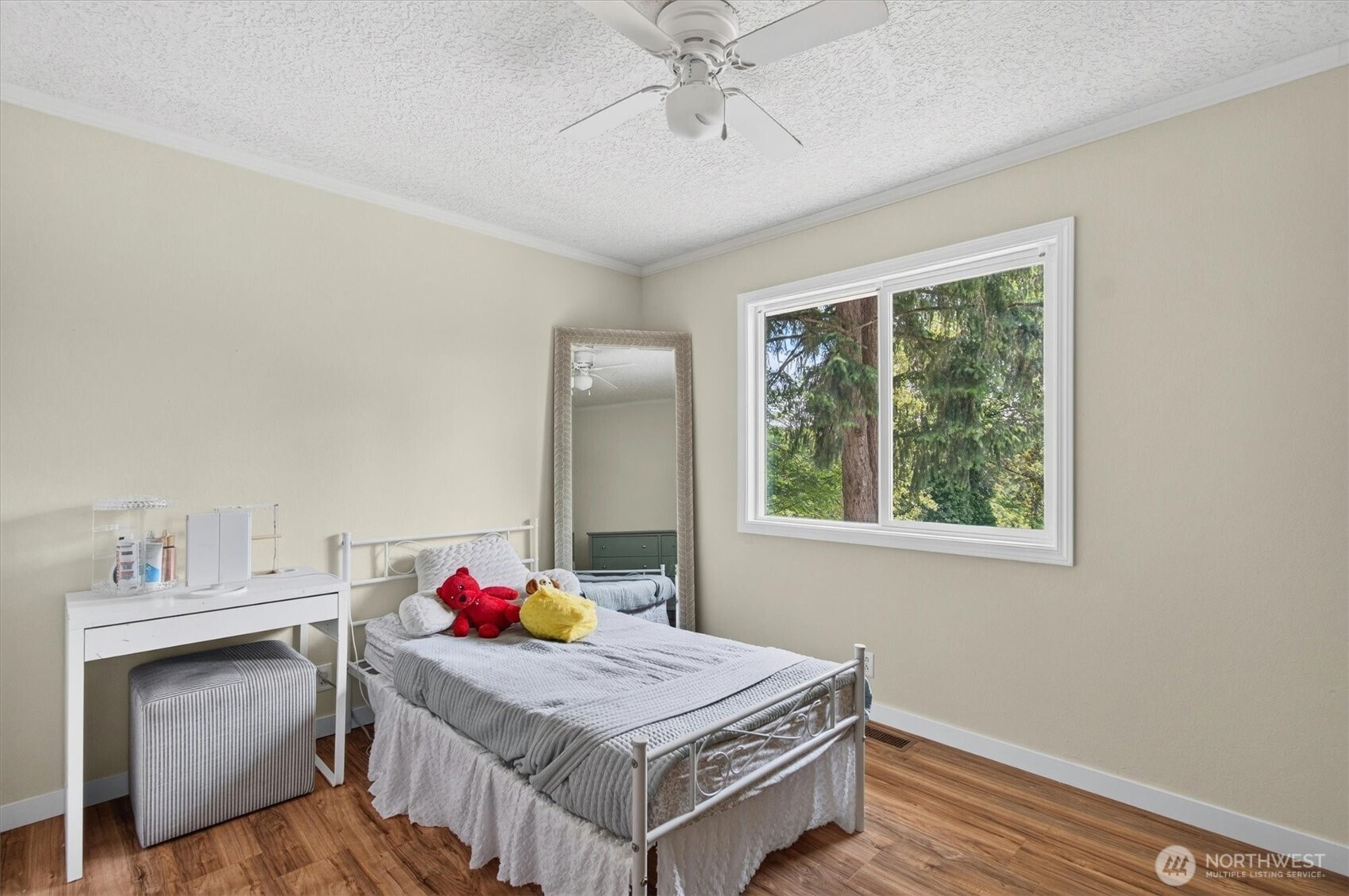 2678 Maplewood Drive Property Photo 17