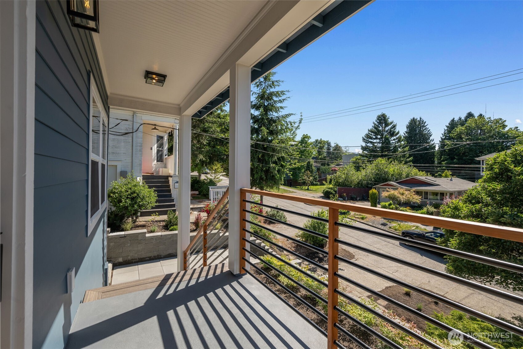 1822 31st Avenue Property Photo 2