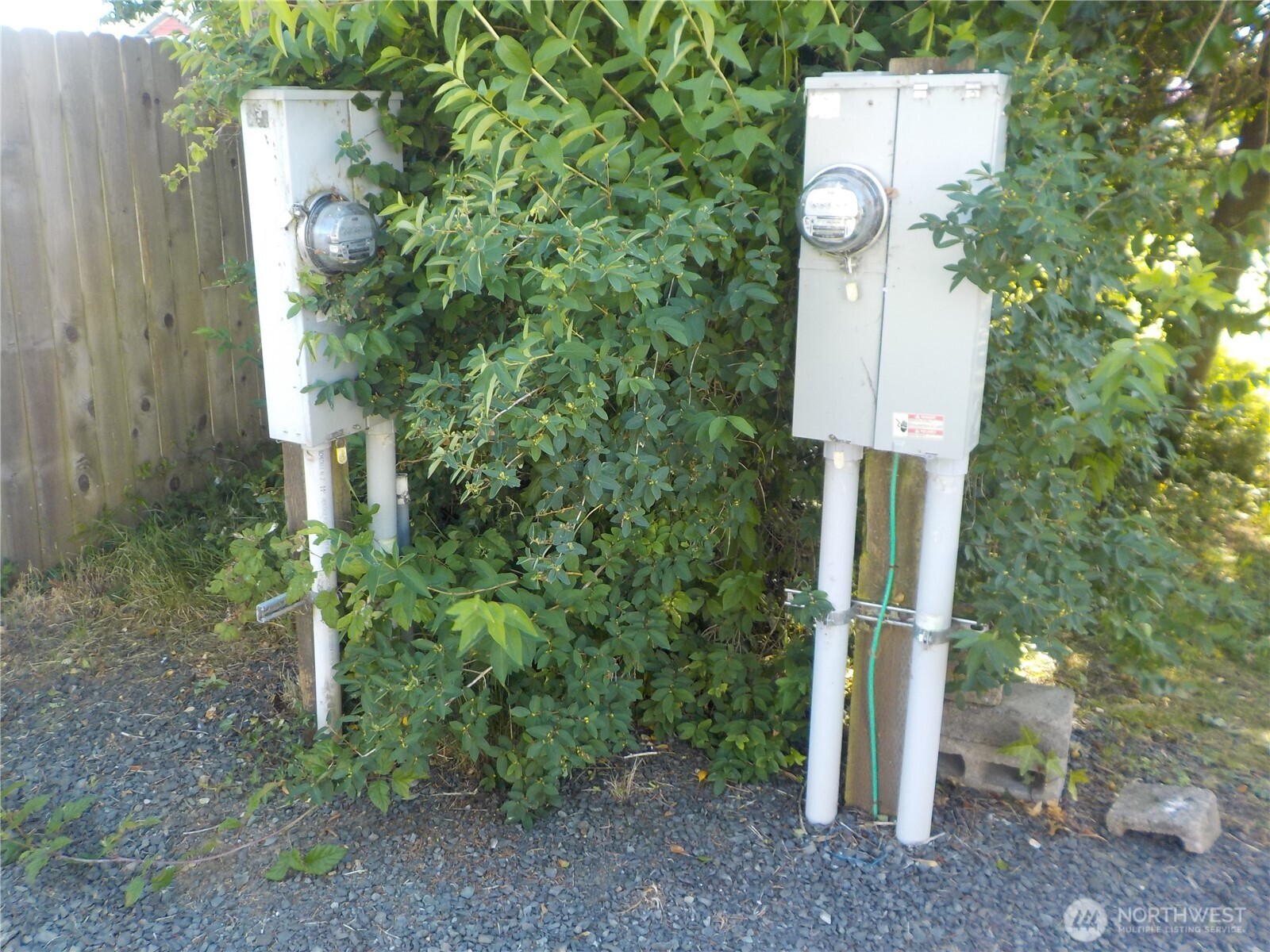 830 Bussone Ln Property Photo 3