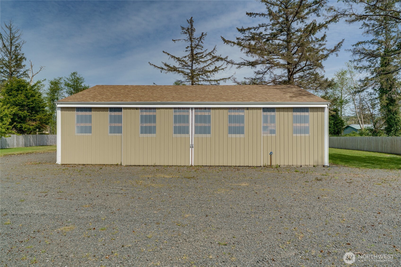 830 Bussone Ln Property Photo 4