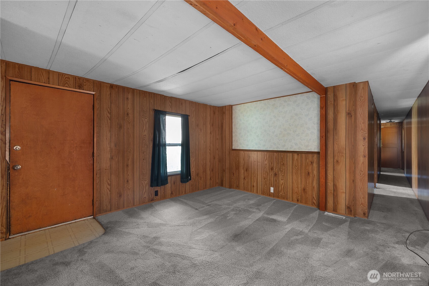 9840 Channel Drive Property Photo 6
