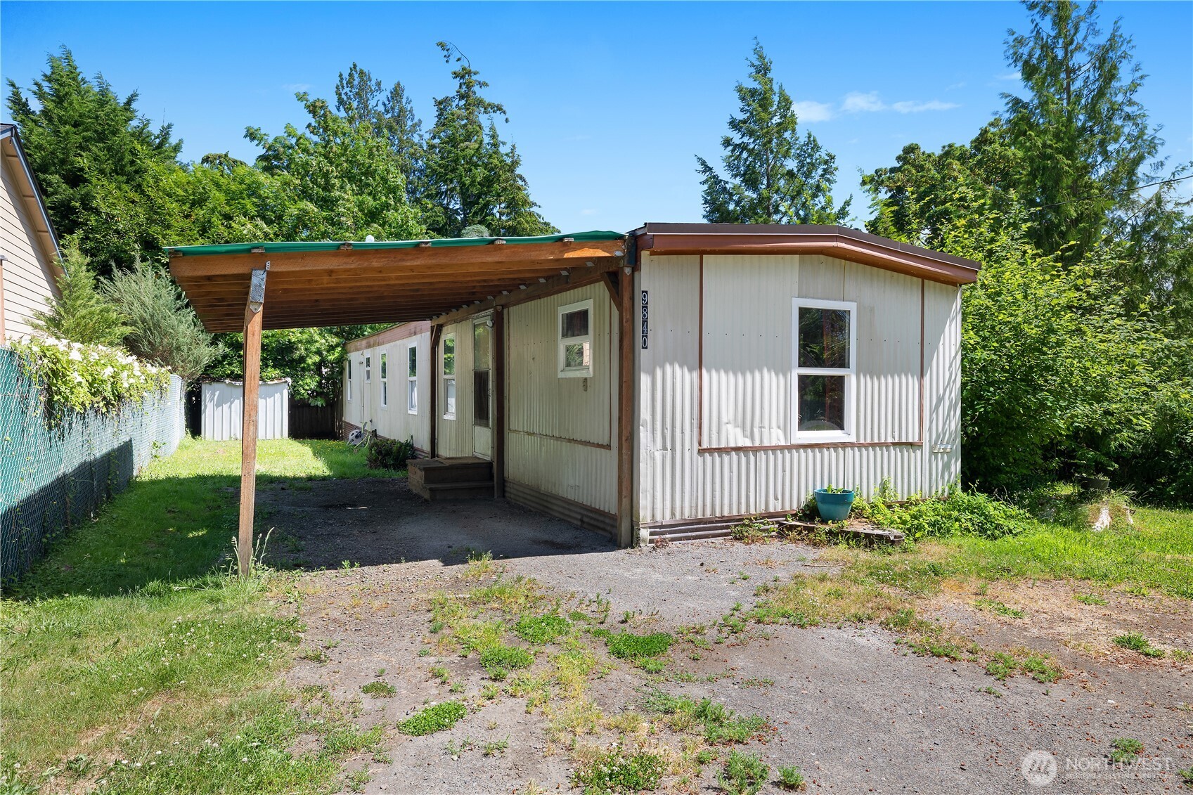 9840 Channel Drive Property Photo 16