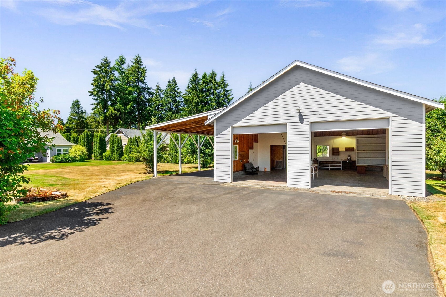 18442 Apricot Street Property Photo 3
