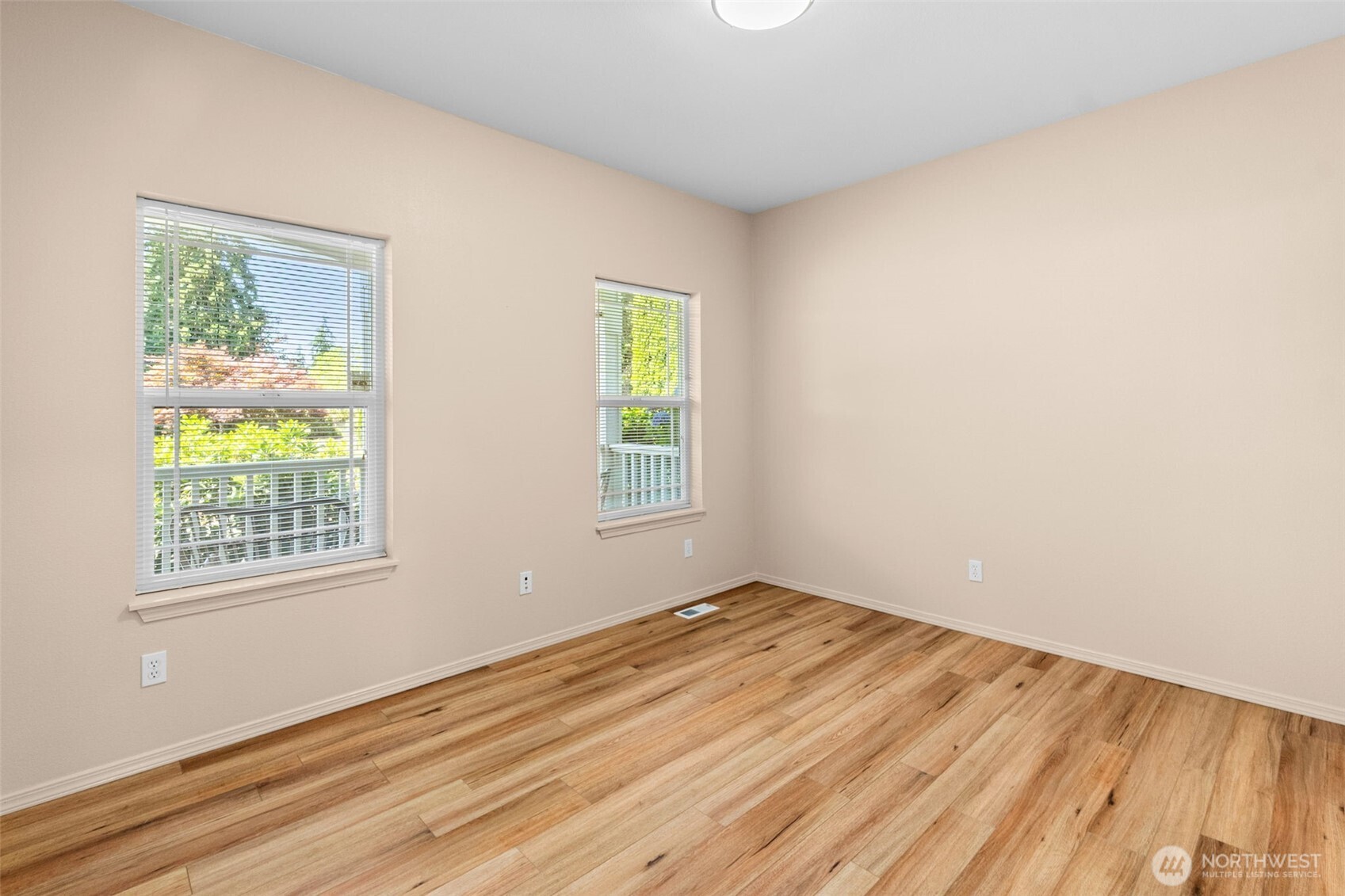 18442 Apricot Street Property Photo 26