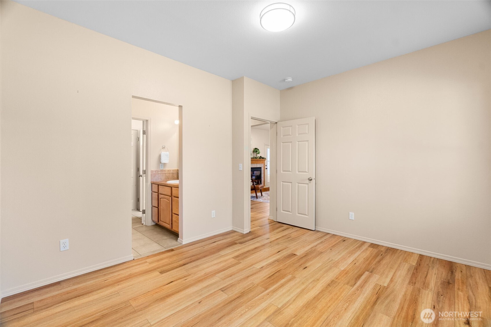 18442 Apricot Street Property Photo 27