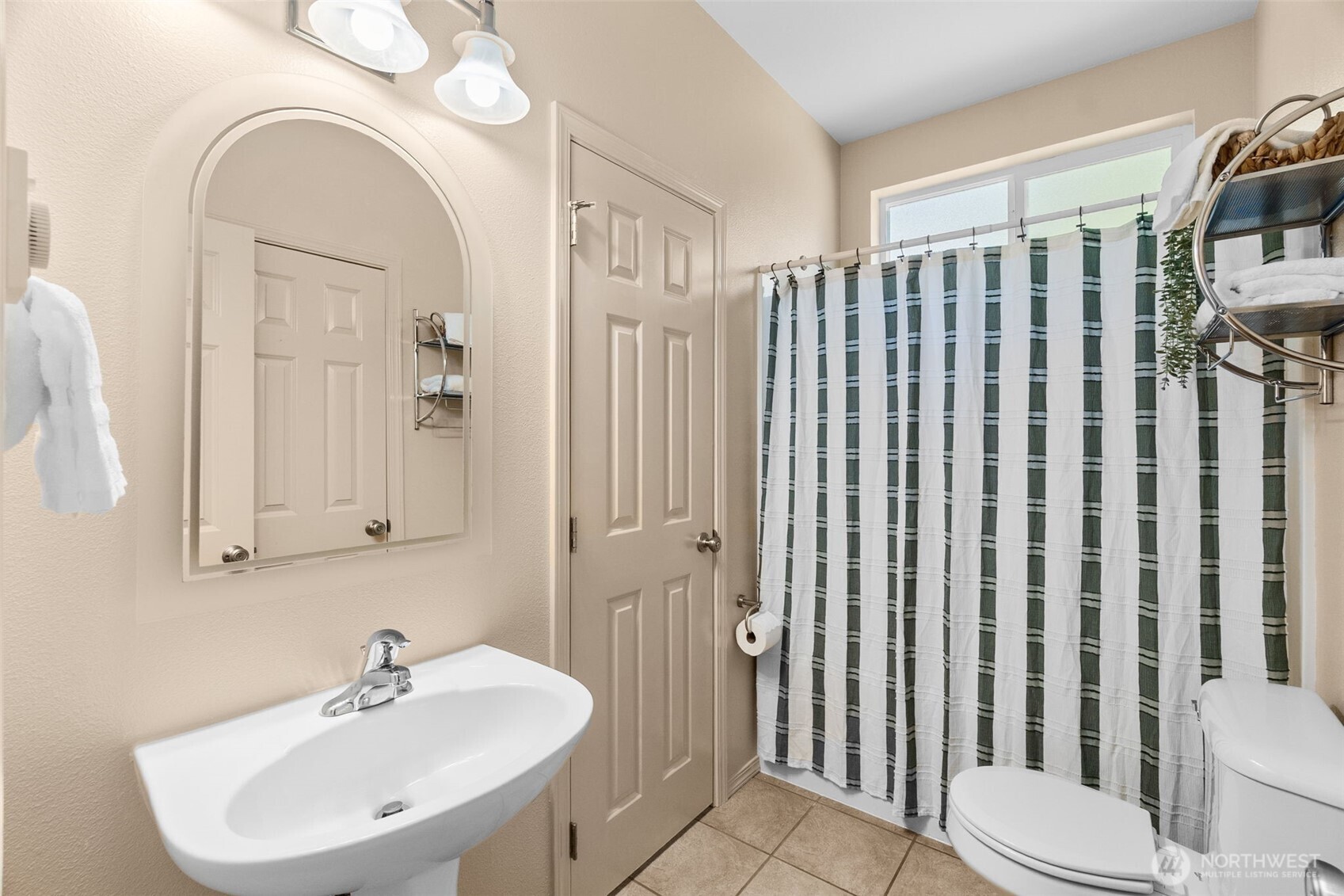 18442 Apricot Street Property Photo 29