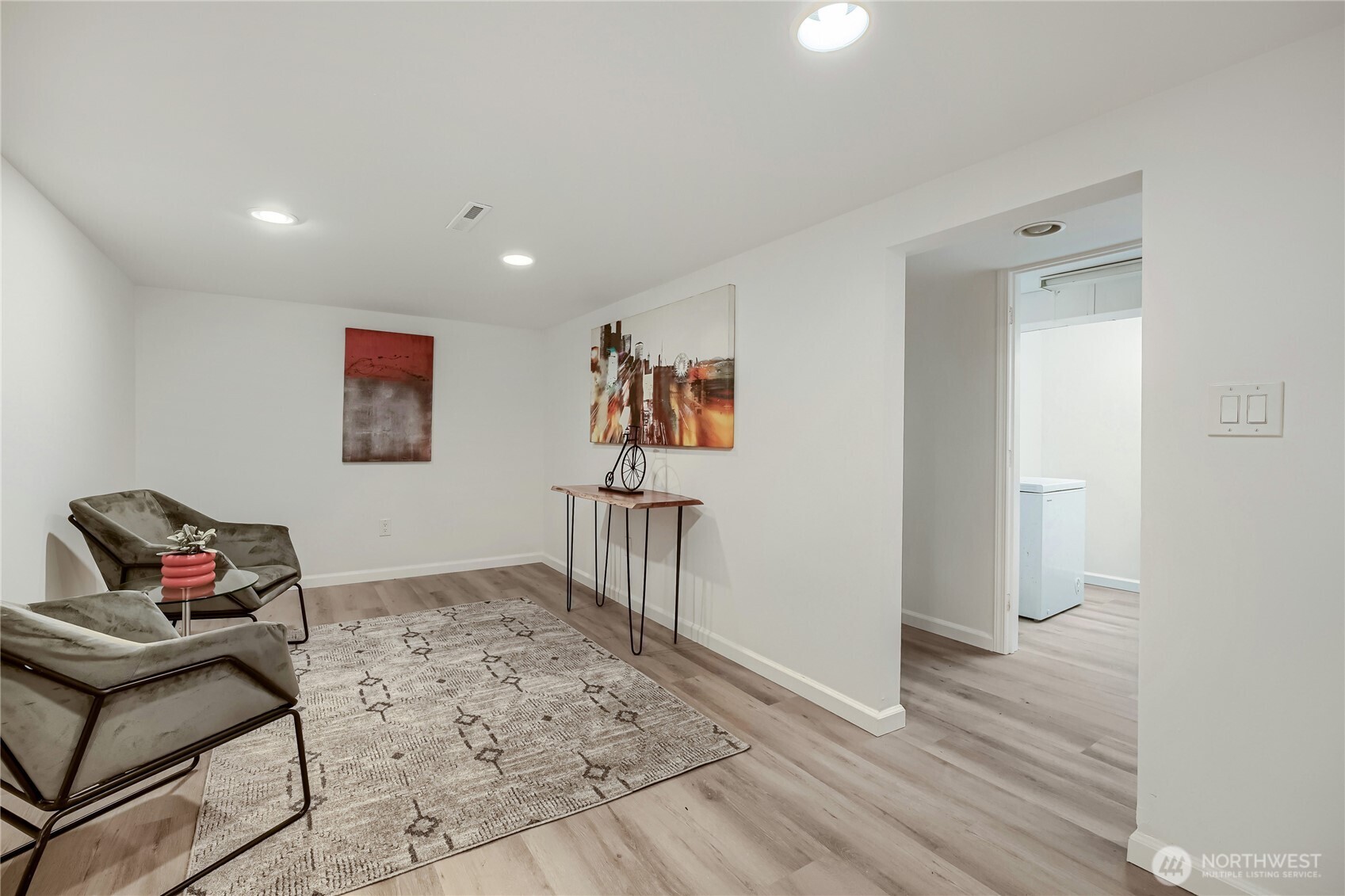 6815 S 120th Place Property Photo 15
