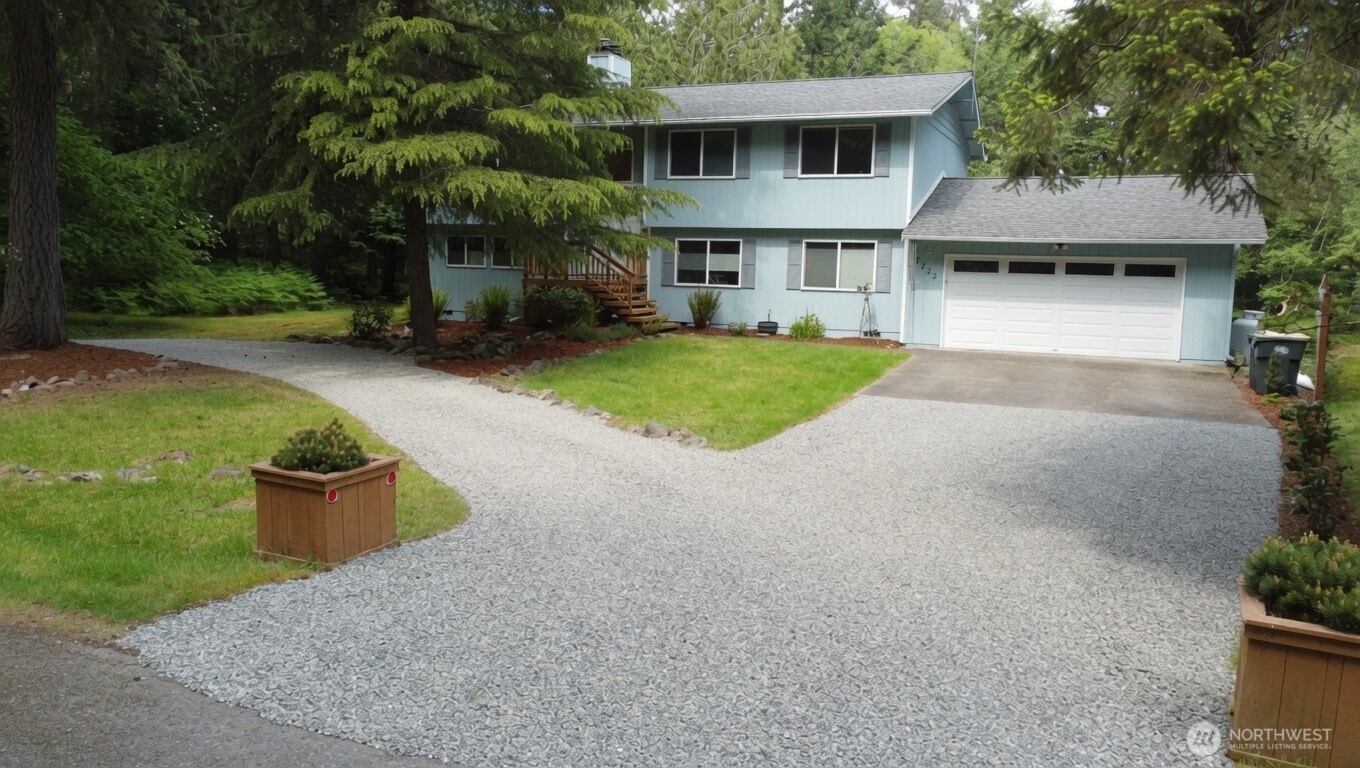 7733 Redstart Drive Property Photo 1
