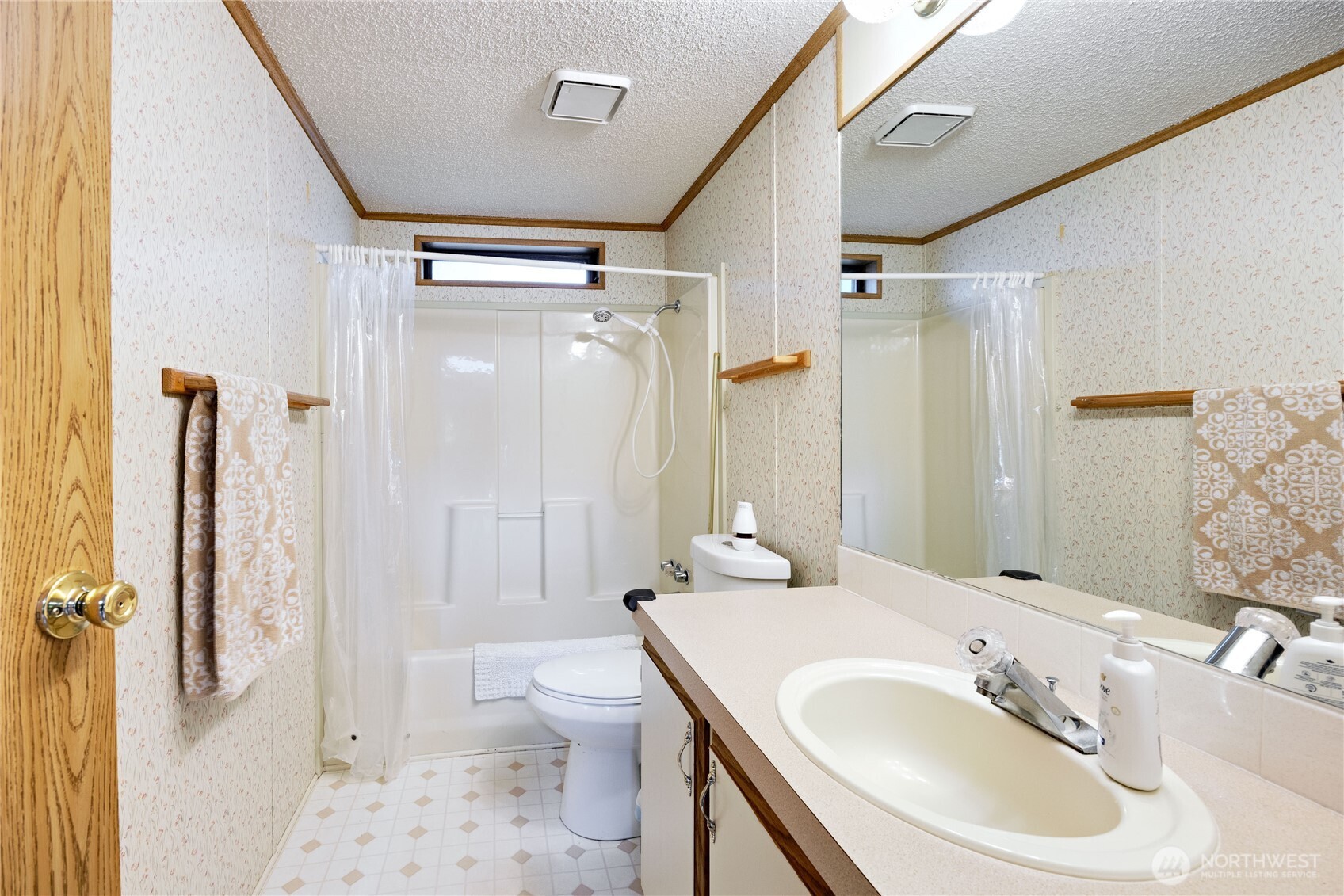 574 Nw Silver Glen Lane 41 Property Photo 17