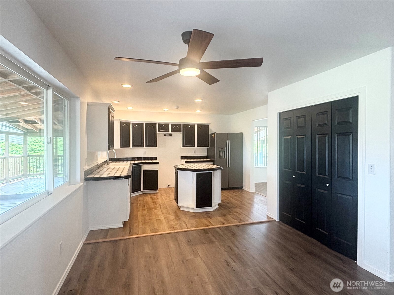 2261 Pleasant Hill Road Property Photo 4