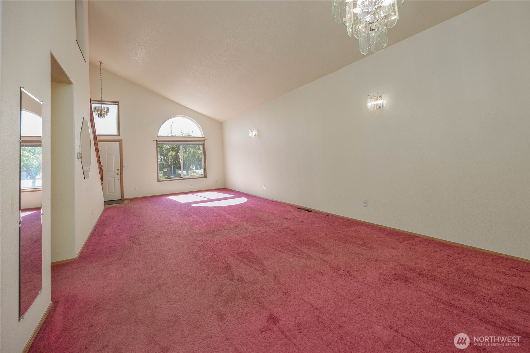 711 Ne 175 Avenue Property Photo 9
