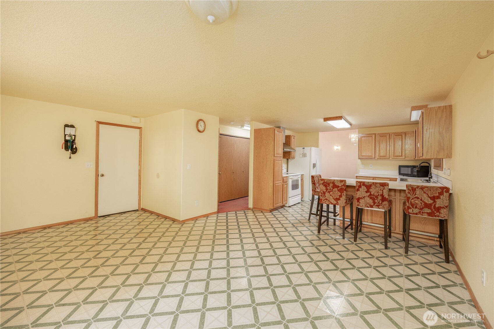 711 Ne 175 Avenue Property Photo 16