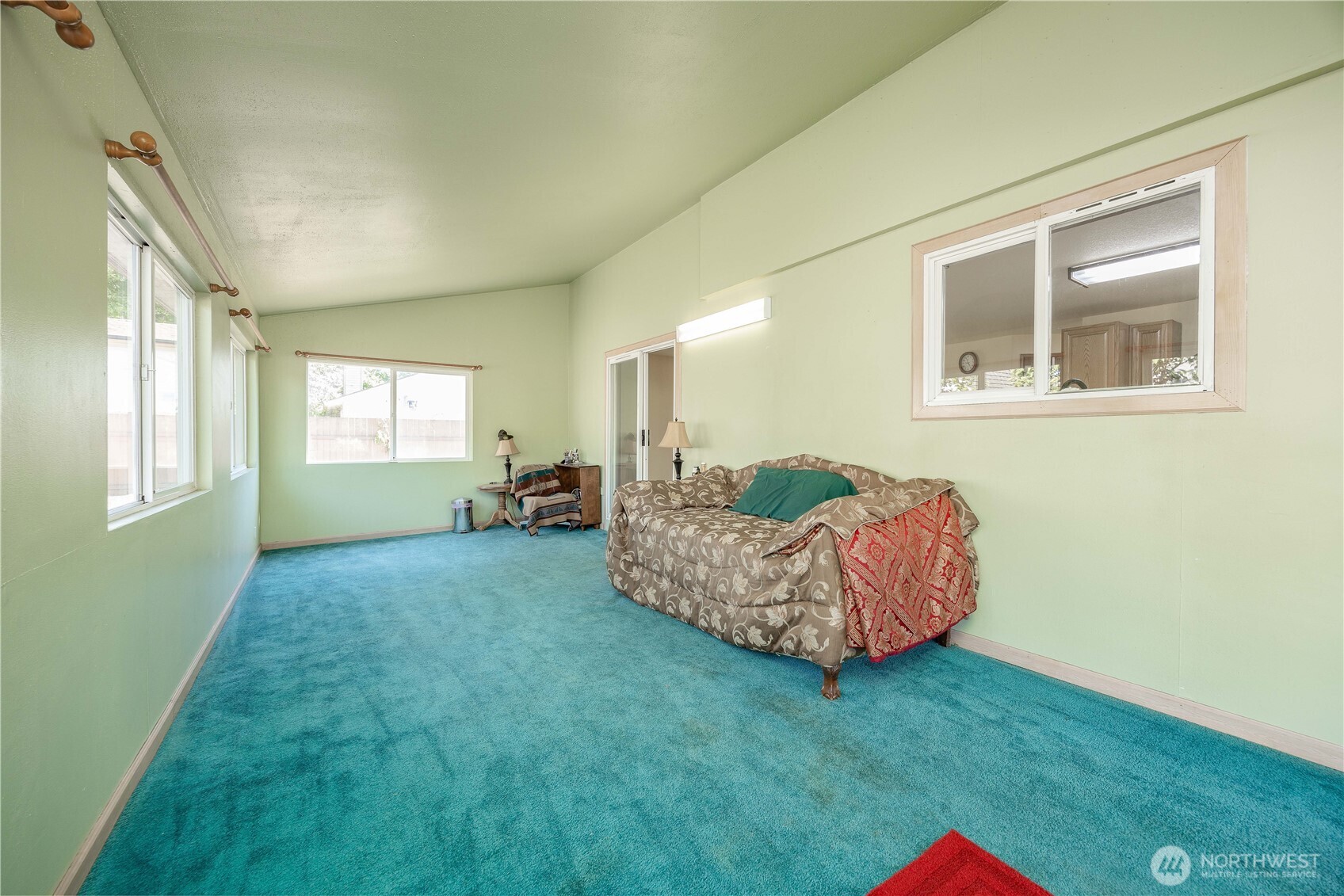 711 Ne 175 Avenue Property Photo 19