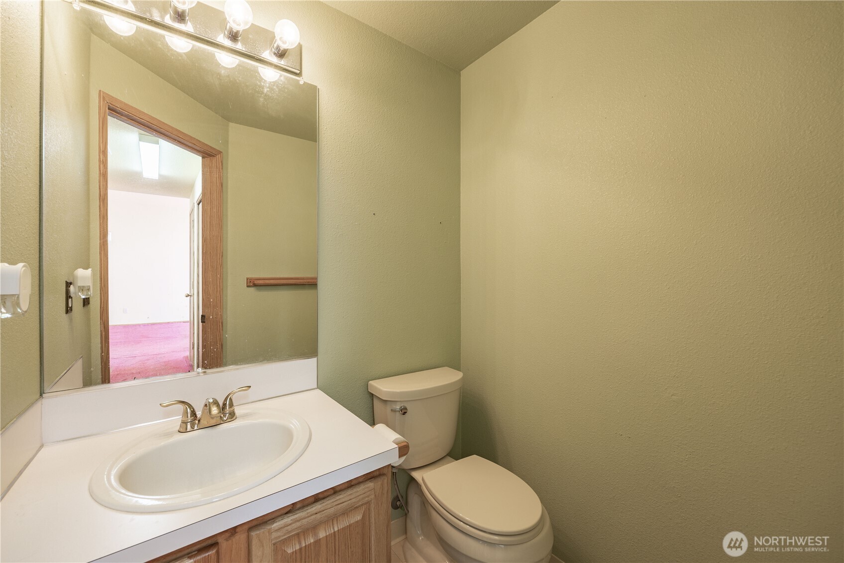 711 Ne 175 Avenue Property Photo 21