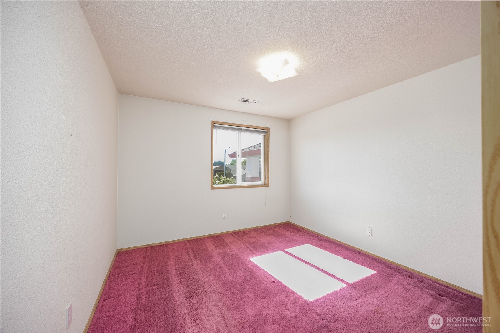 711 Ne 175 Avenue Property Photo 23