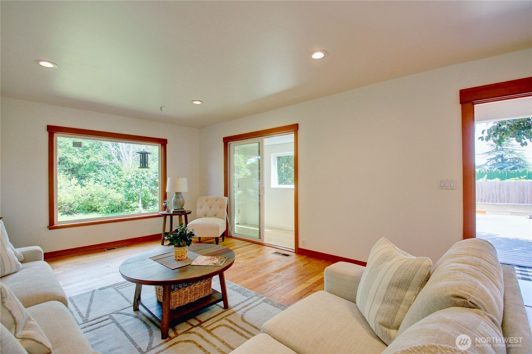 15301 Second Avenue Property Photo 4