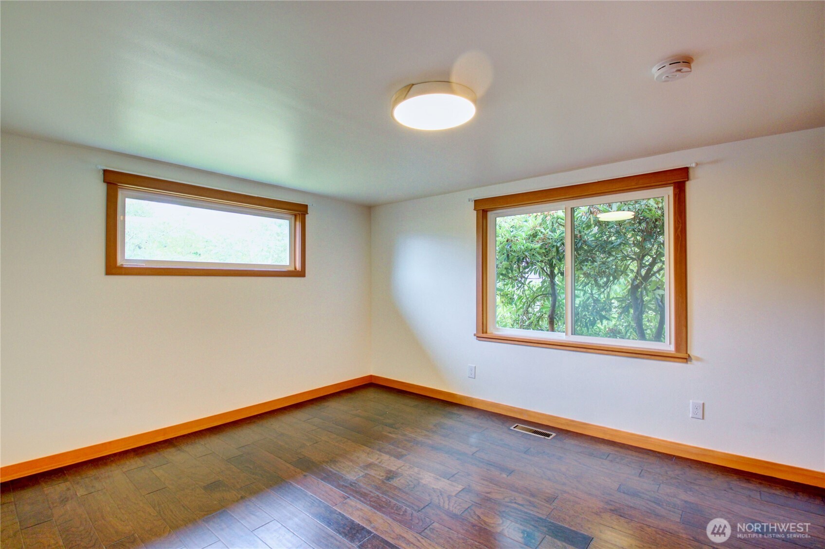 15301 Second Avenue Property Photo 13